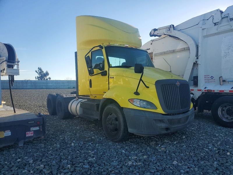 2018 INTERNATIONAL RH613 SEMI TRUCK