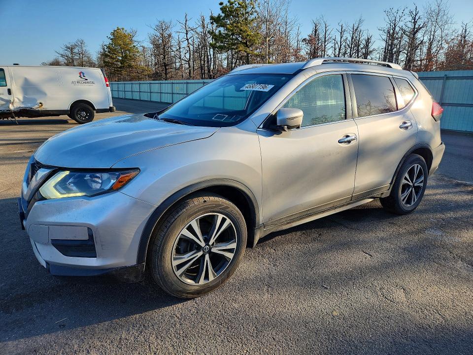 2019 NISSAN ROGUE SV