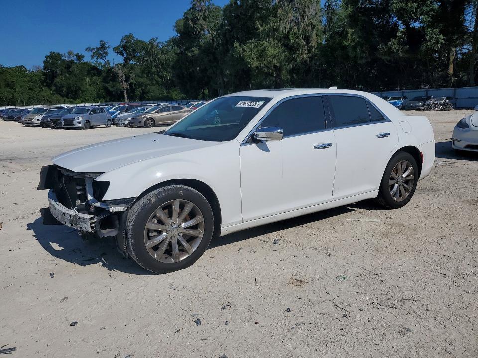 2016 CHRYSLER 300C