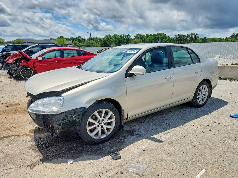 2010 VOLKSWAGEN JETTA SE