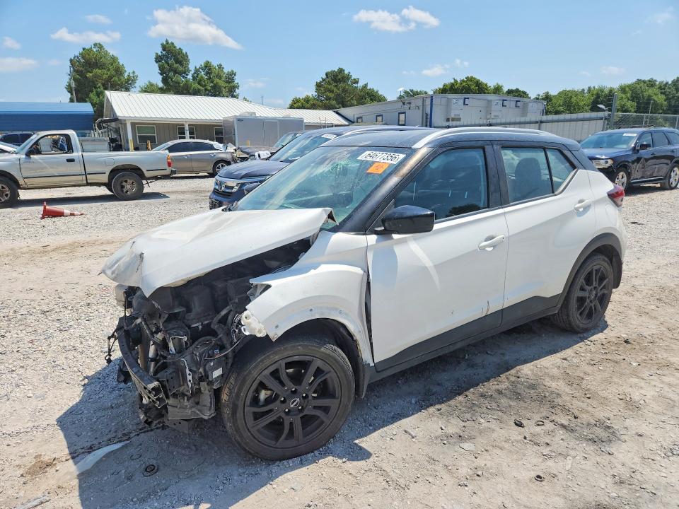 2022 NISSAN KICKS SV