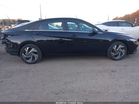 HYUNDAI ELANTRA 2024