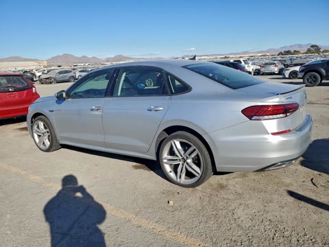 VOLKSWAGEN PASSAT R-LINE 2020