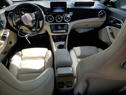 MERCEDES-BENZ CLA 250 2018
