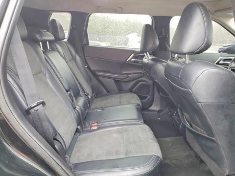 MITSUBISHI OUTLANDER SE 2024