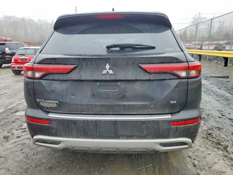 MITSUBISHI OUTLANDER SE 2024