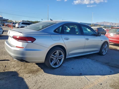 VOLKSWAGEN PASSAT R-LINE 2020