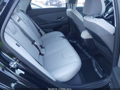HYUNDAI ELANTRA 2024
